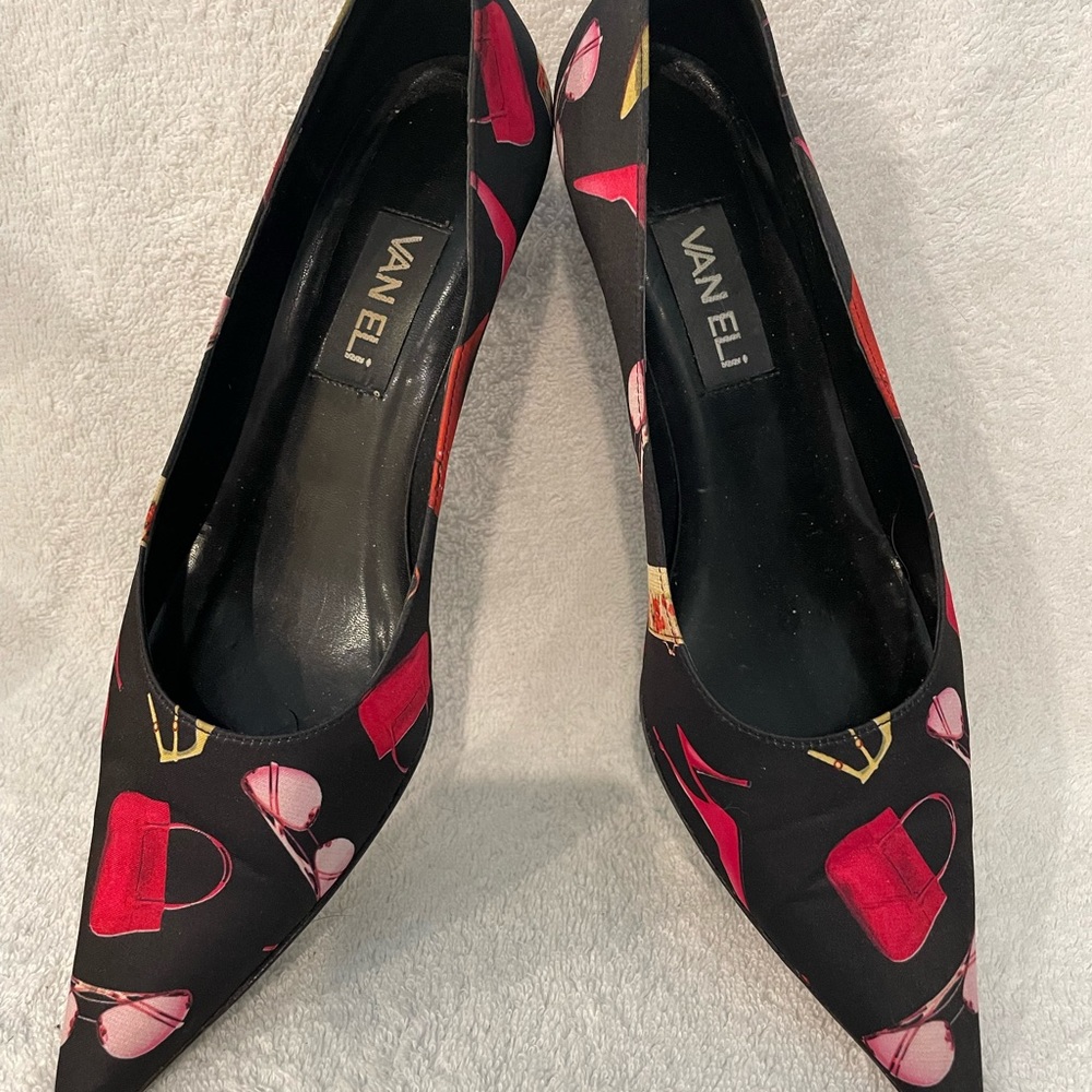 Van Eli ladies graphic designer pumps
